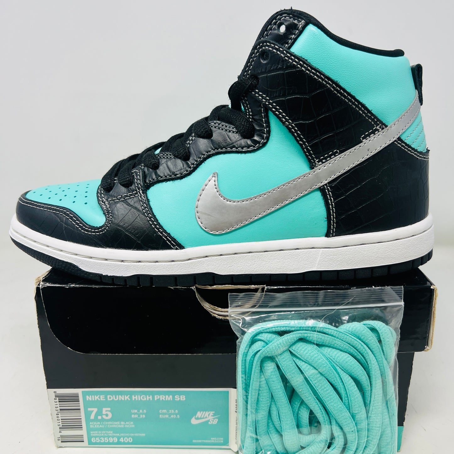 Nike SB Dunk High Diamond Supply Co.