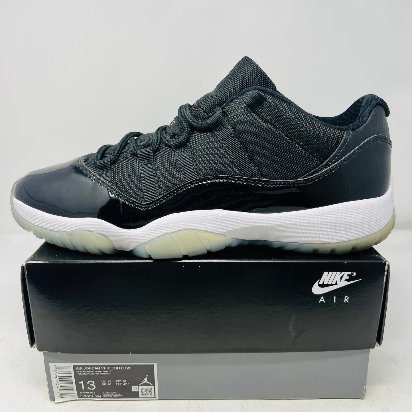 Jordan 11 Retro Low Space Jam