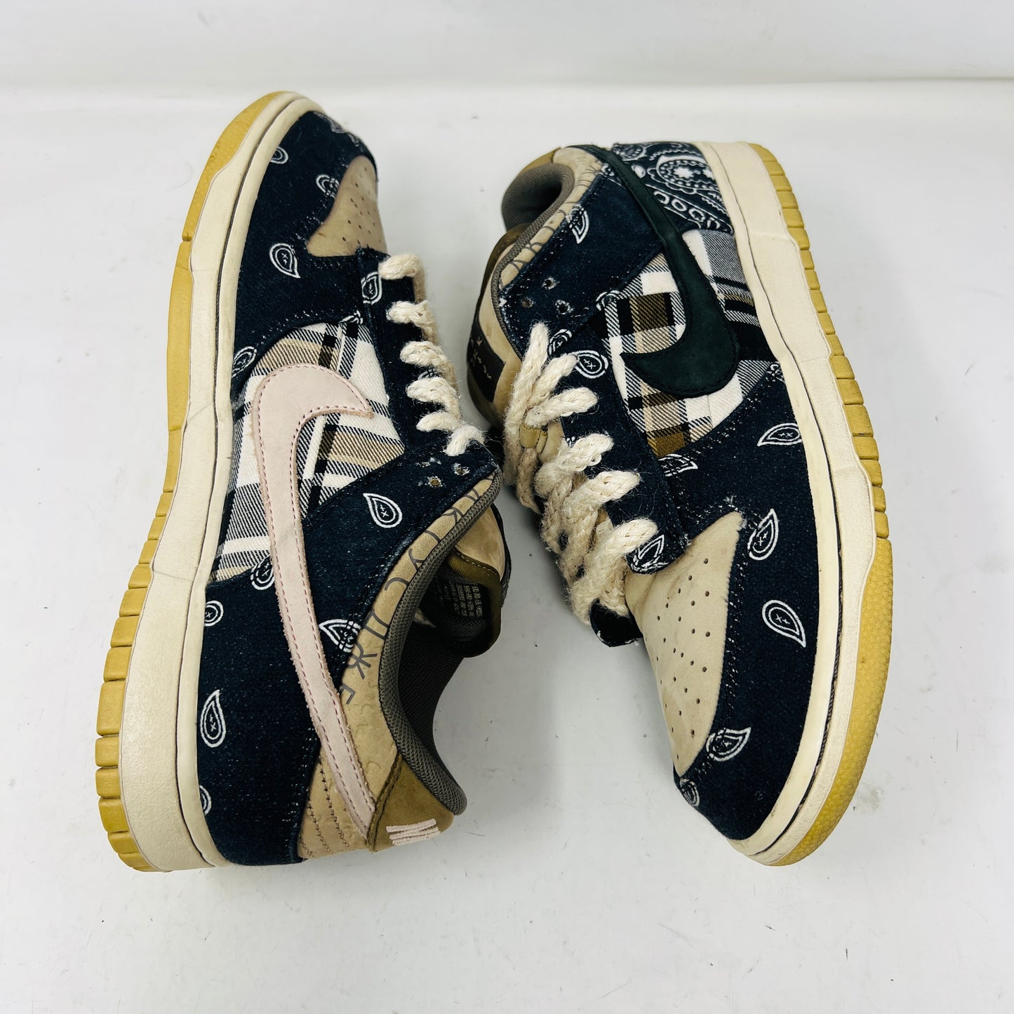 Nike SB Dunk Low Travis Scott (Special Box)