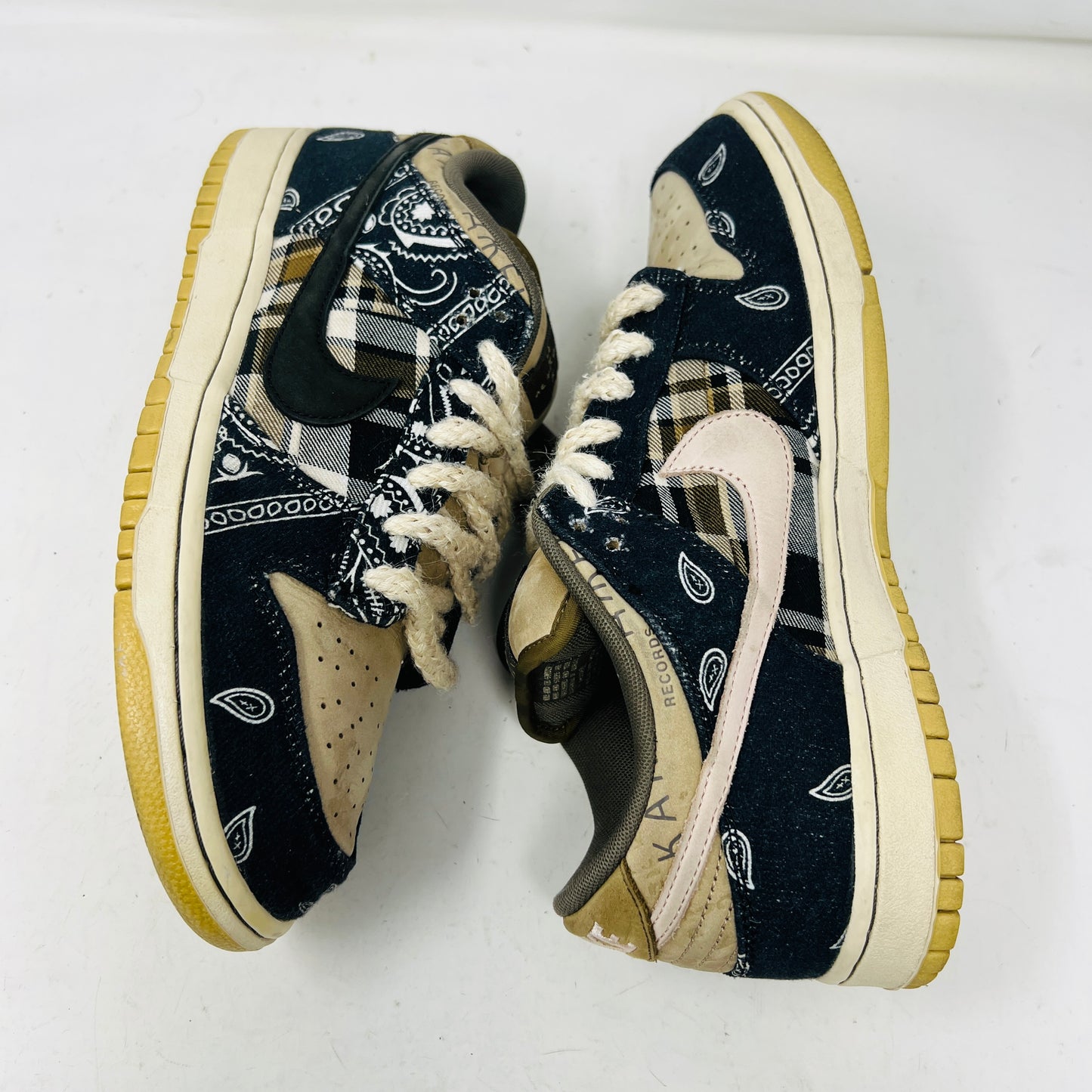 Nike SB Dunk Low Travis Scott (Special Box)