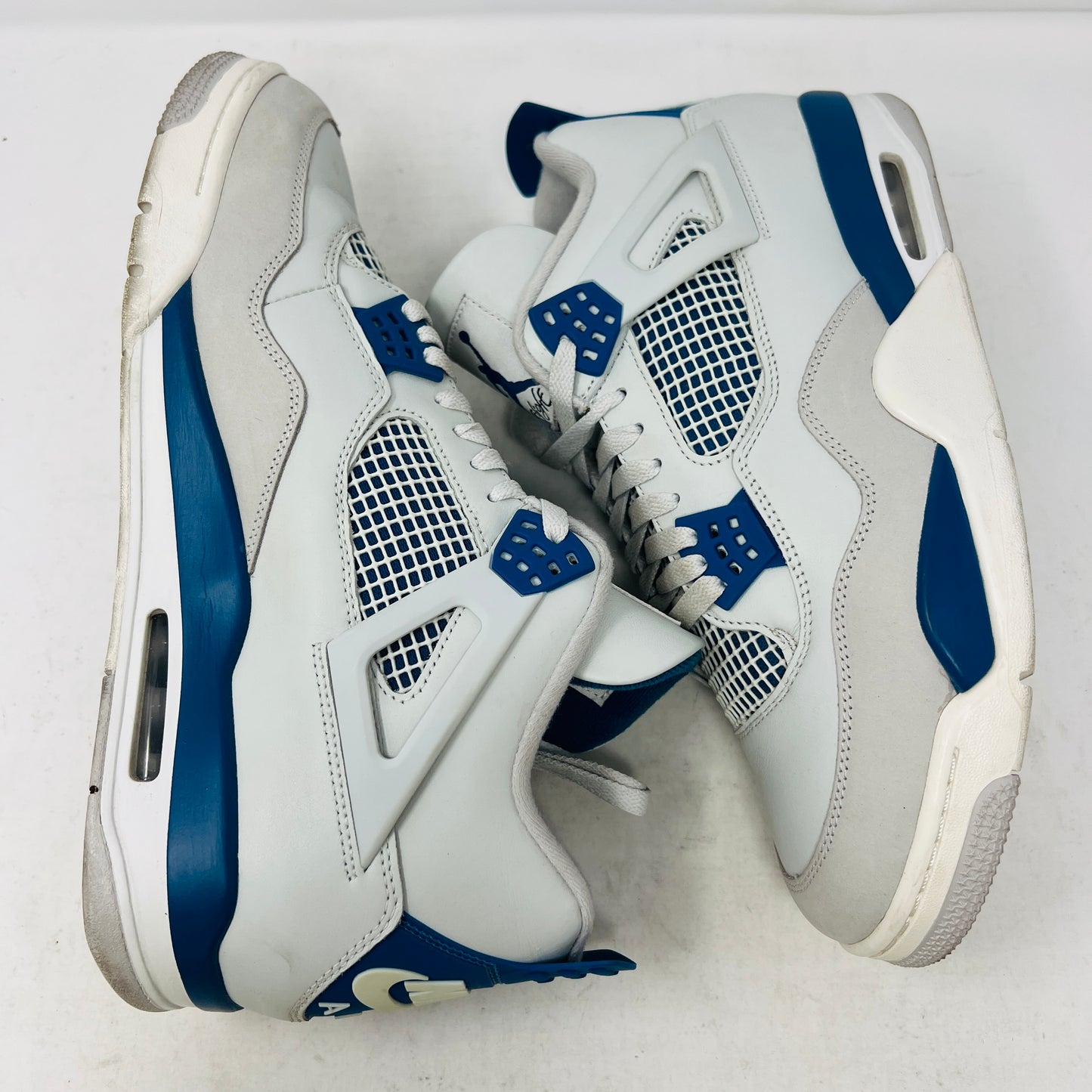 Jordan 4 Retro Military Blue (2024)