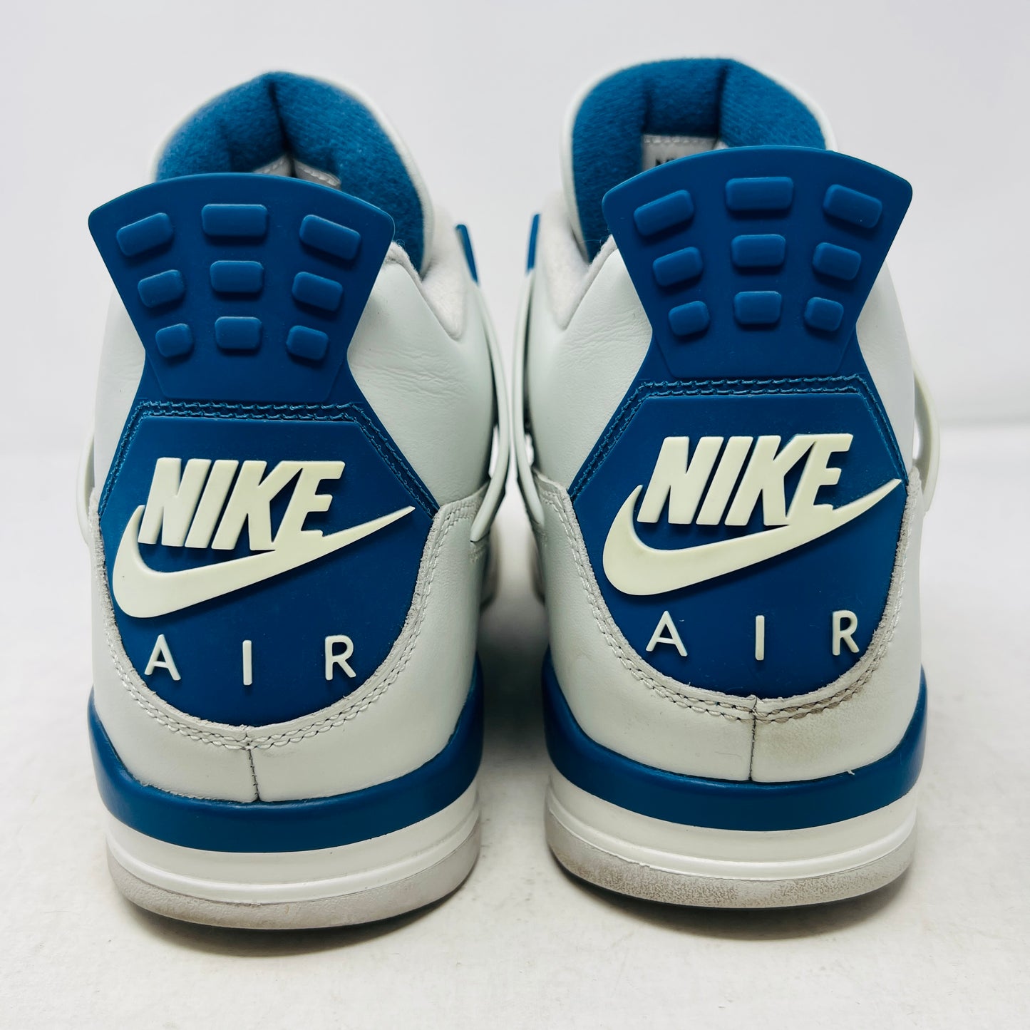 Jordan 4 Retro Military Blue (2024)