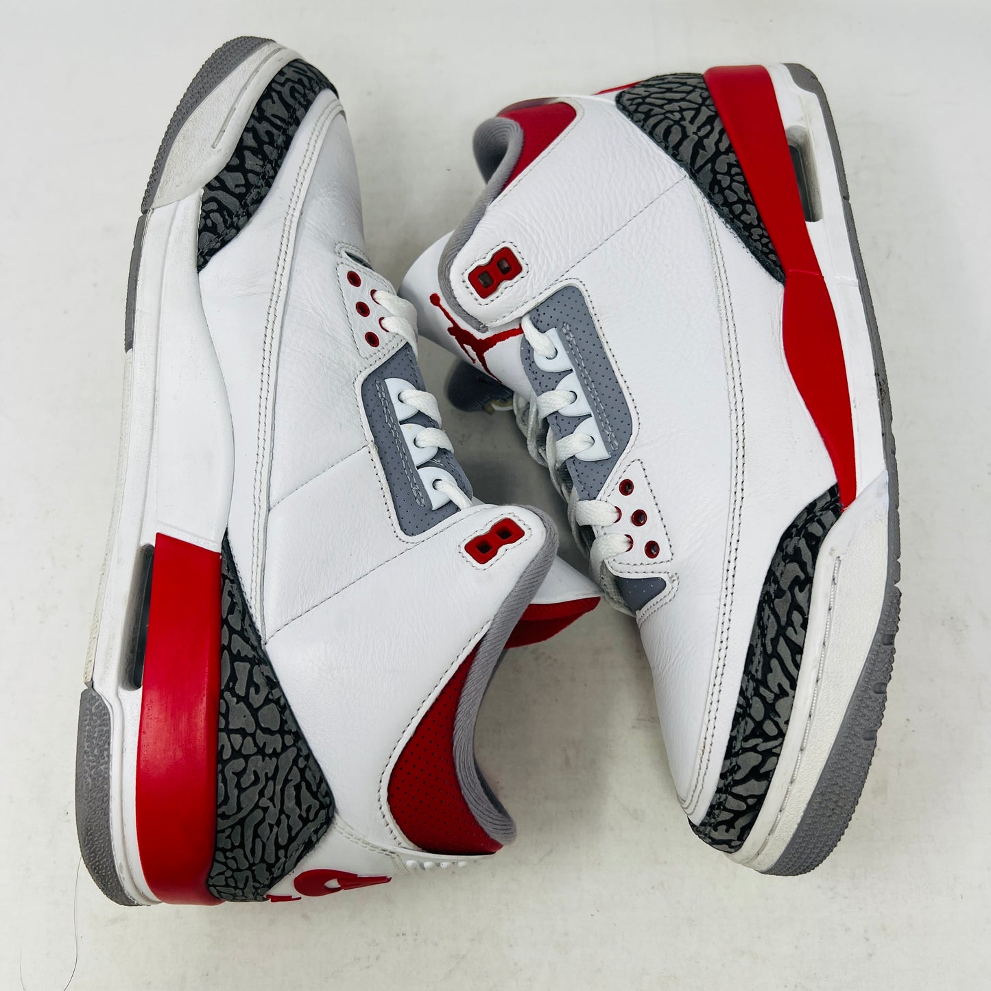 Jordan 3 Retro Fire Red (2022)