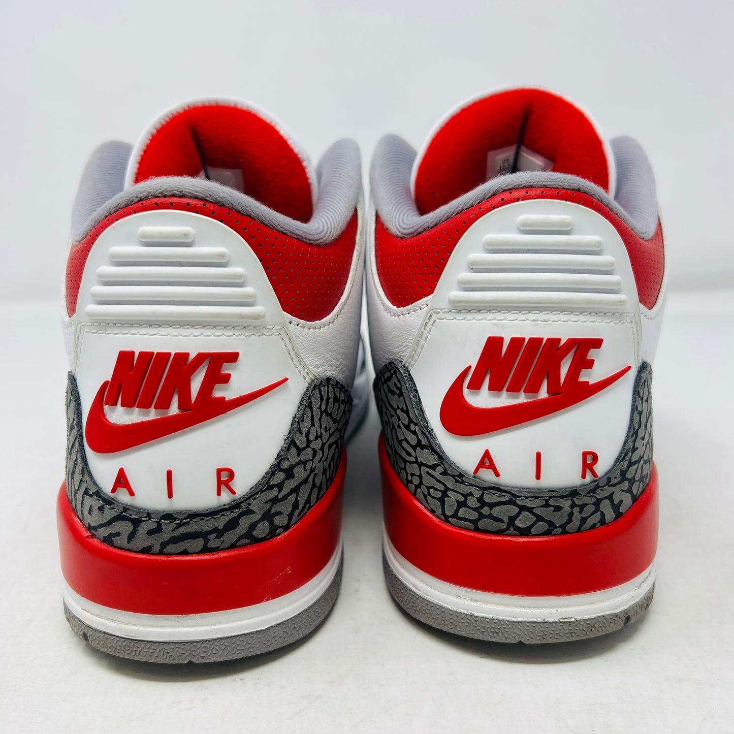 Jordan 3 Retro Fire Red (2022)