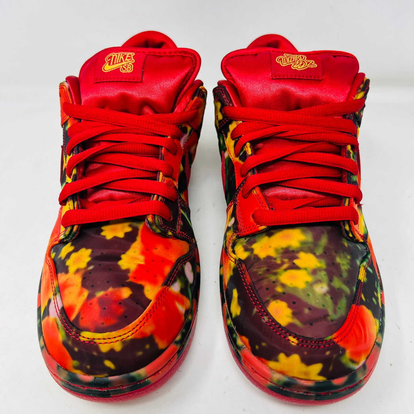 Nike SB Dunk Low The Wizard of Oz Poppy Field