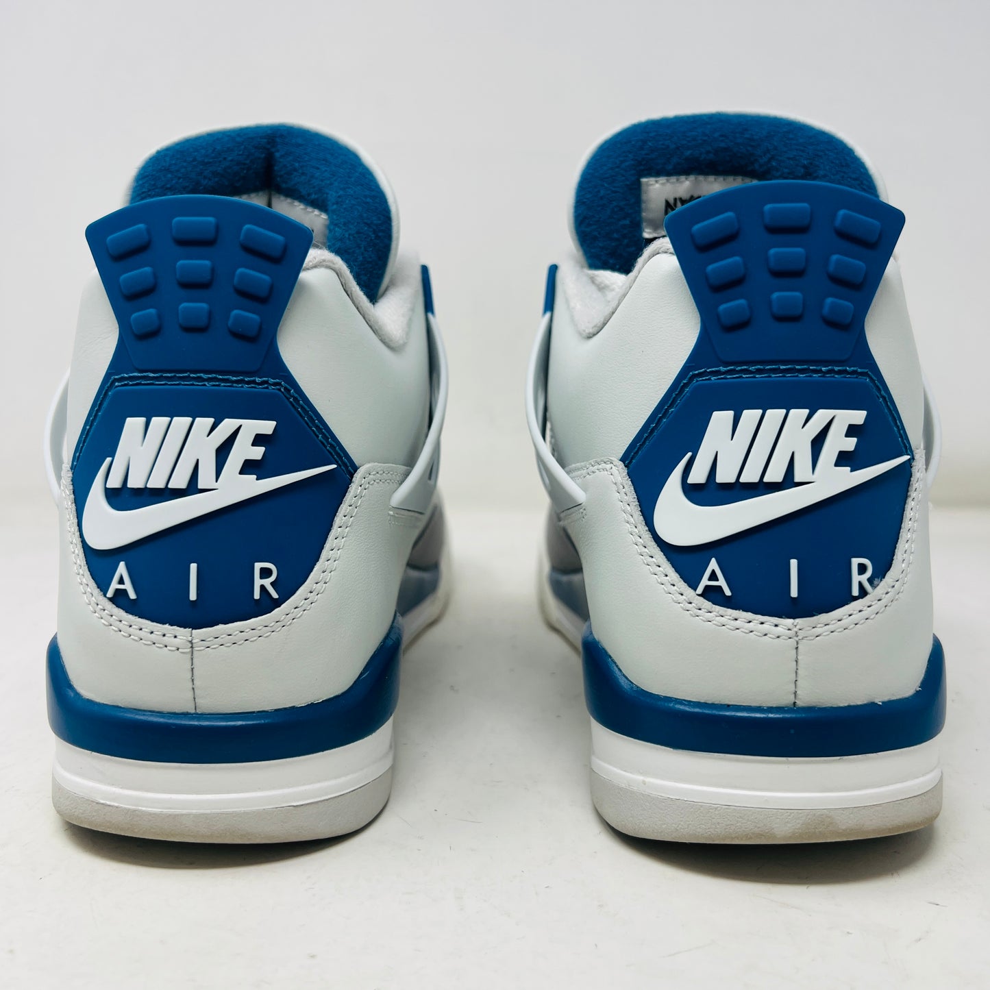 Jordan 4 Retro Military Blue (2024)