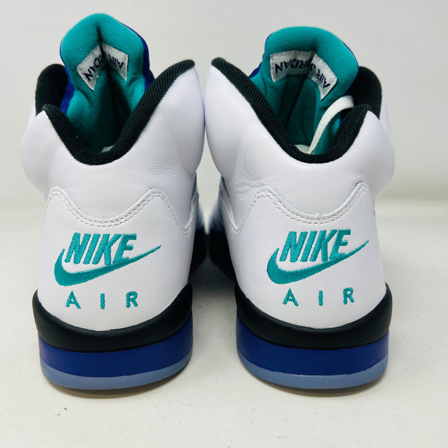 Jordan 5 Retro Grape (2025)