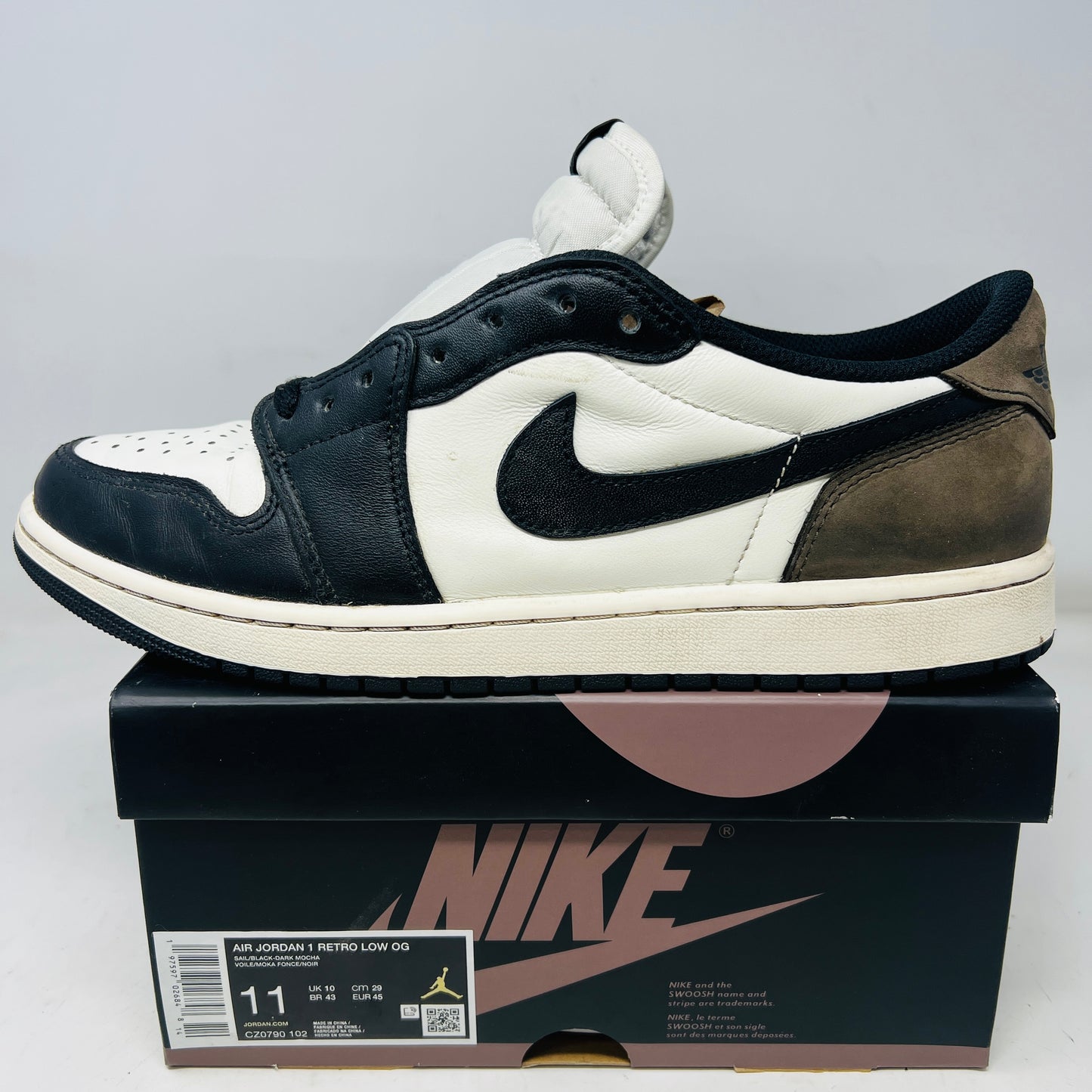 Jordan 1 Retro Low OG Mocha