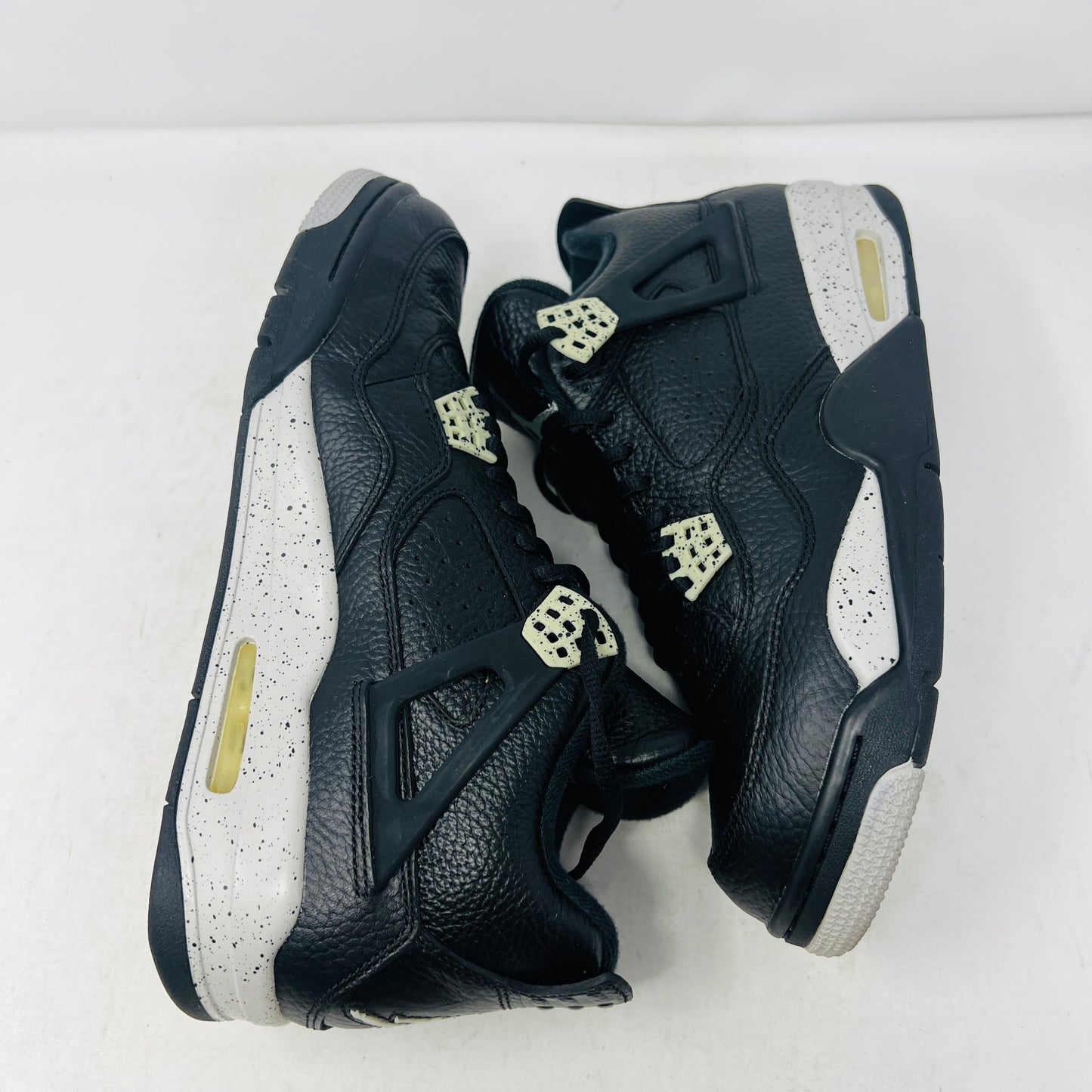 Jordan 4 Retro Oreo (2015)