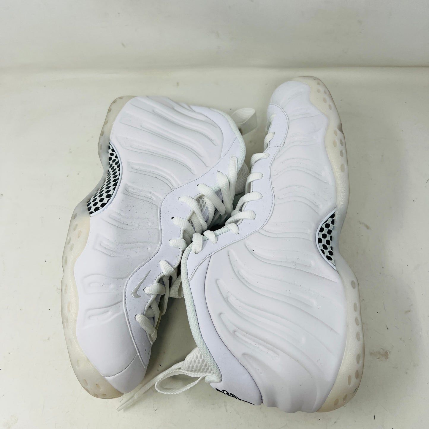 Nike Air Foamposite One Triple White