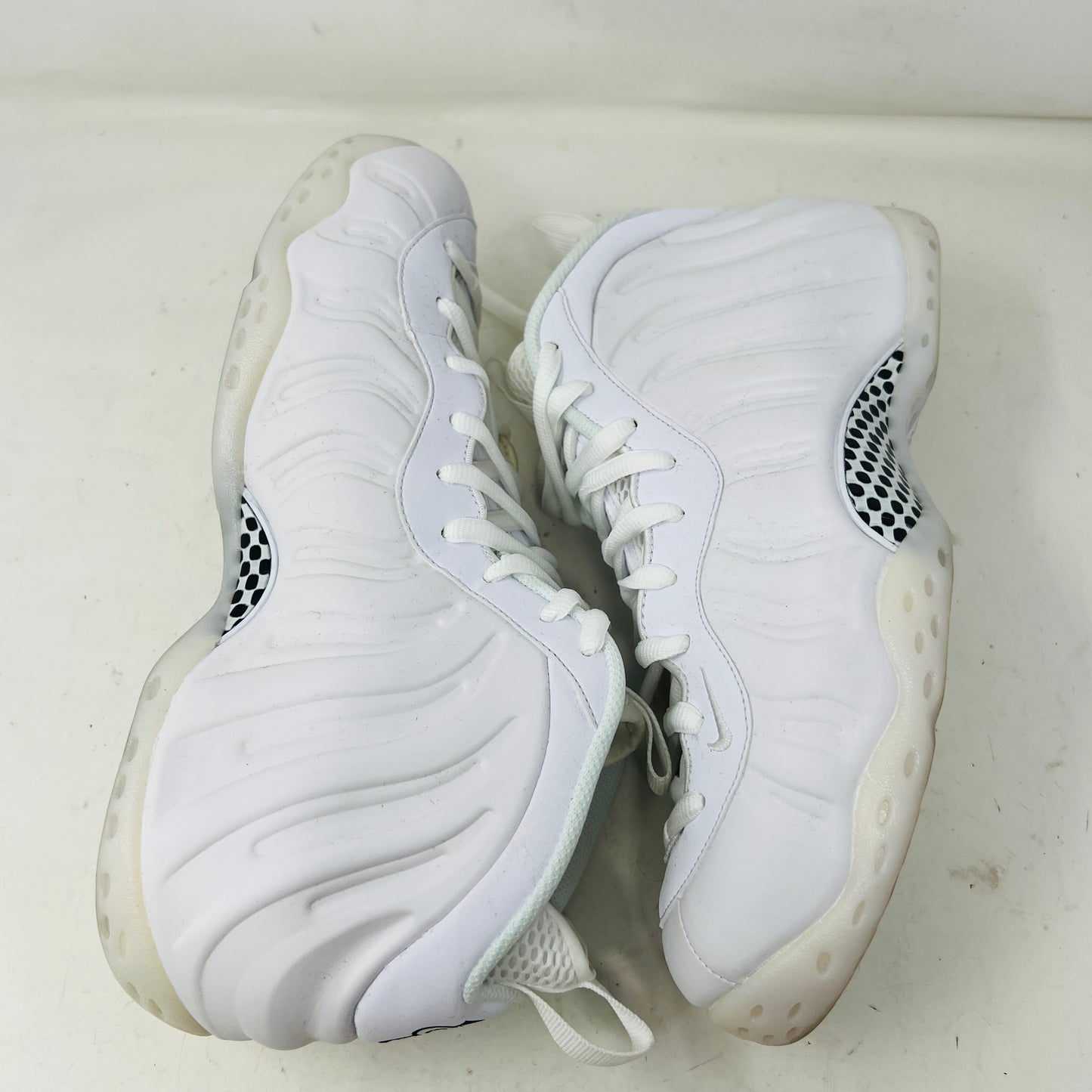 Nike Air Foamposite One Triple White