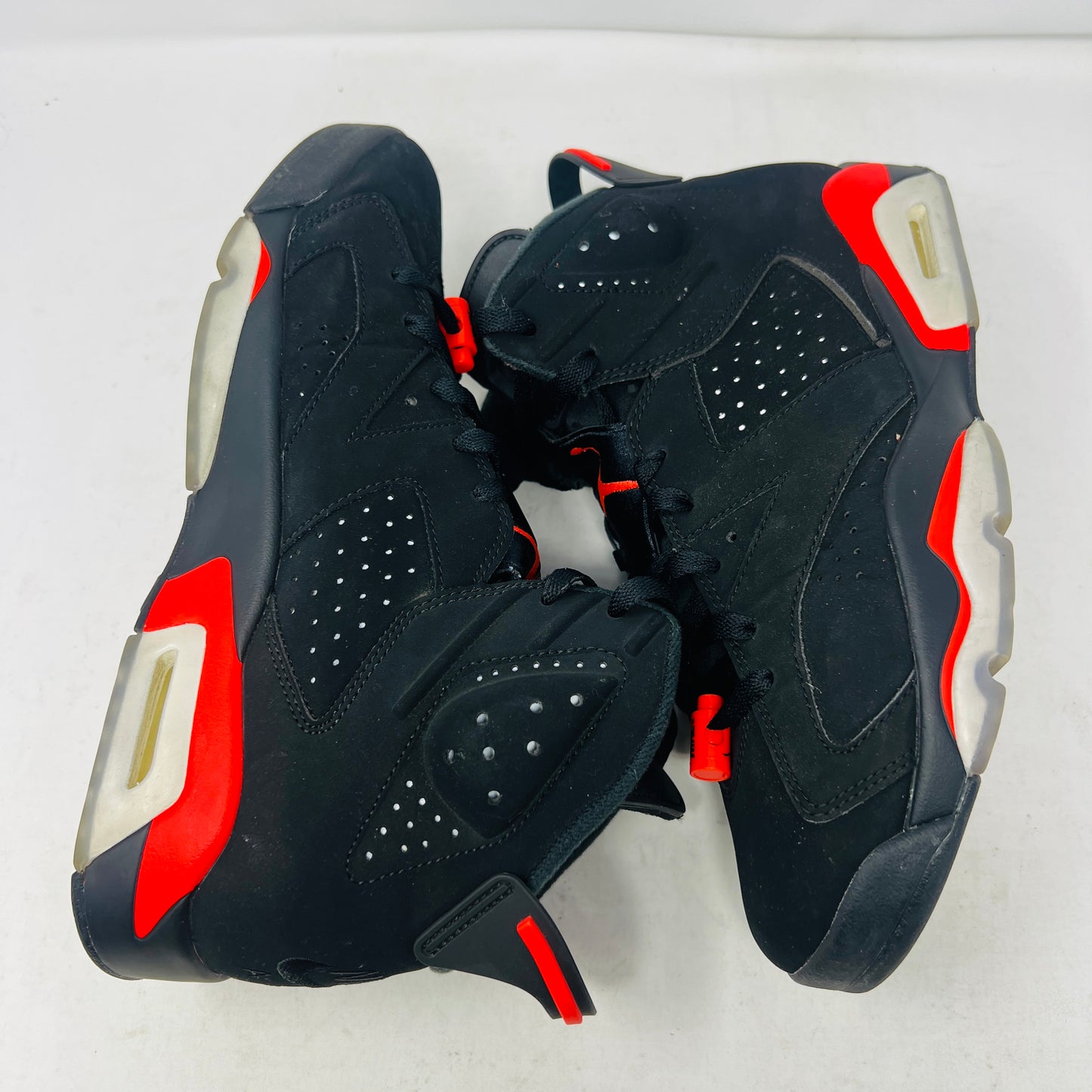 Jordan 6 Retro Black Infrared (2019)