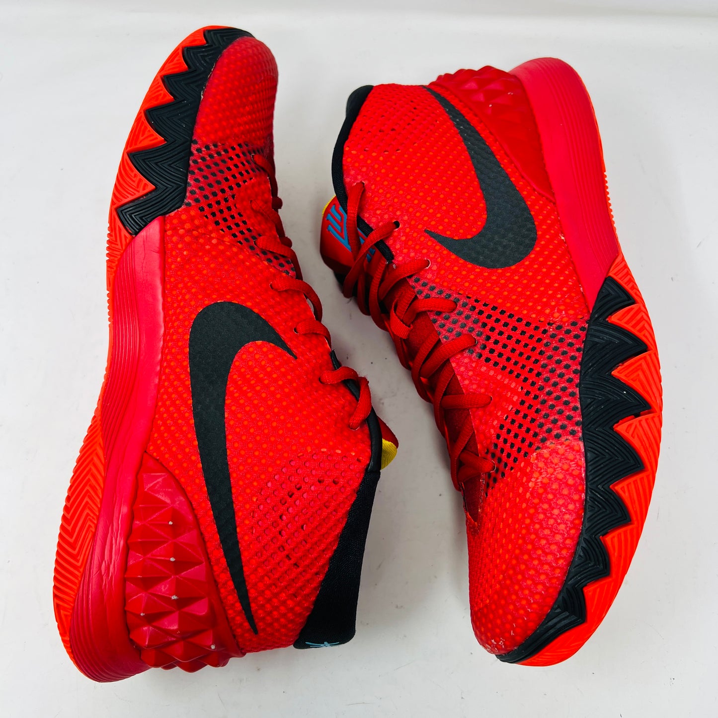 Nike Kyrie 1 Deceptive Red