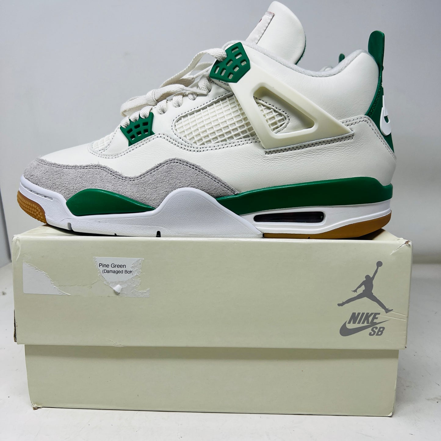 Jordan 4 Retro SB Pine Green
