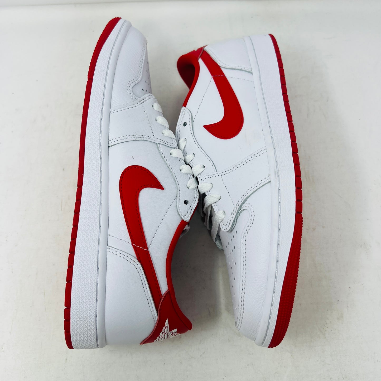 Jordan 1 Retro Low OG University Red