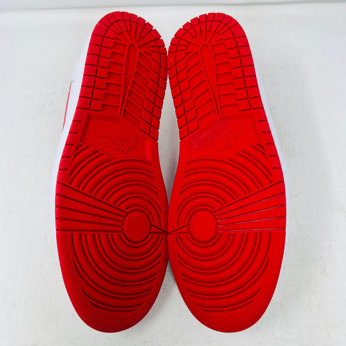 Jordan 1 Retro Low OG University Red
