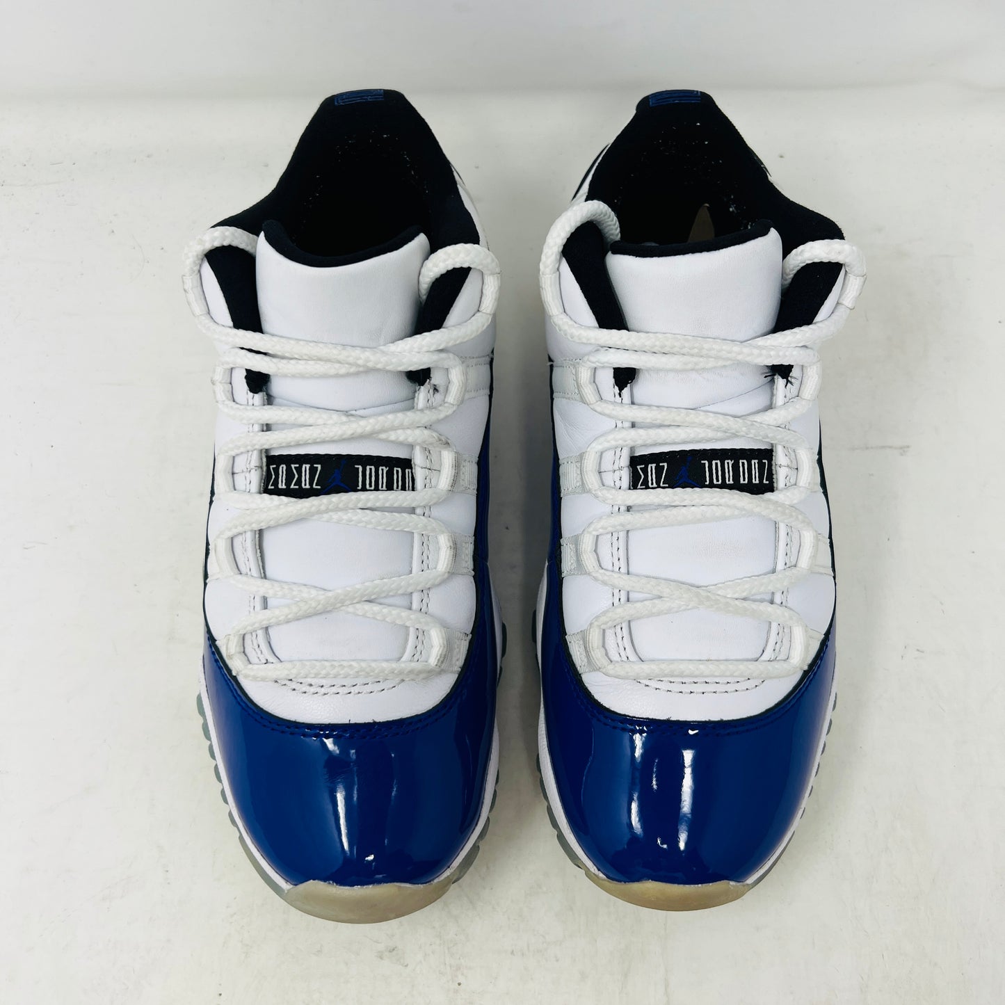 Jordan 11 Retro Low White Concord (Women's)