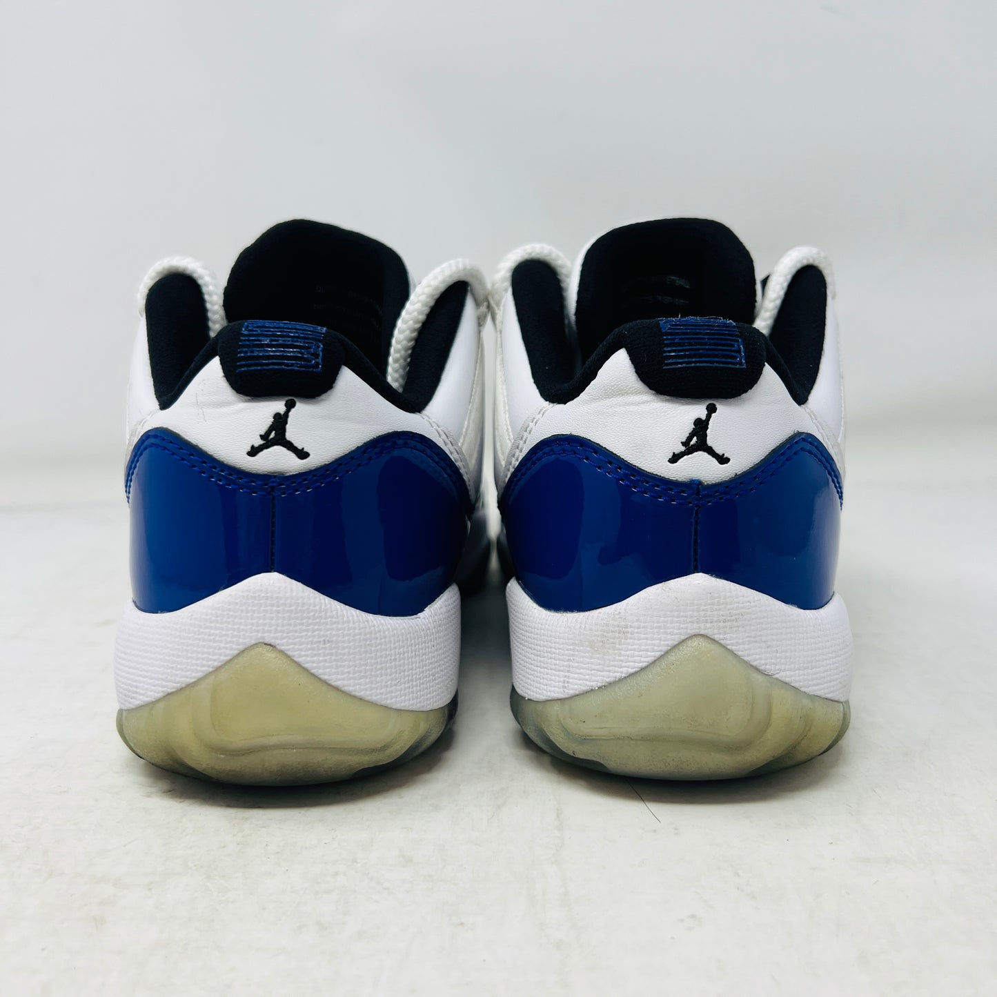 Jordan 11 Retro Low White Concord (Women's)