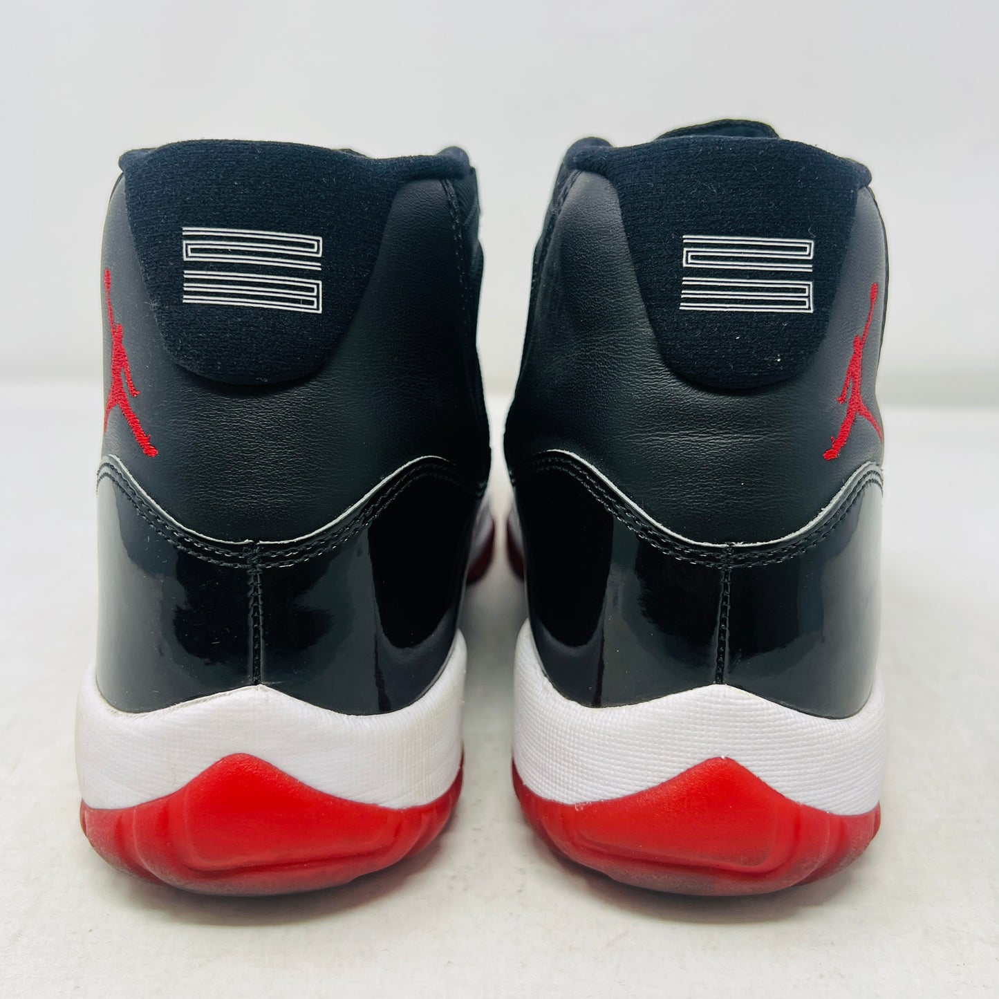Jordan 11 Retro Playoffs Bred (2019)