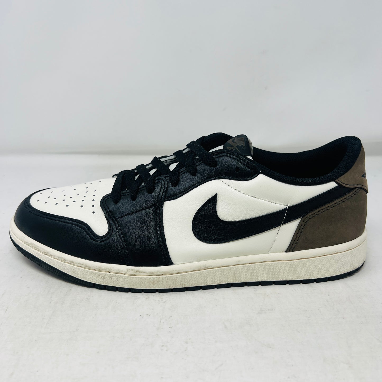 Jordan 1 Retro Low OG Mocha