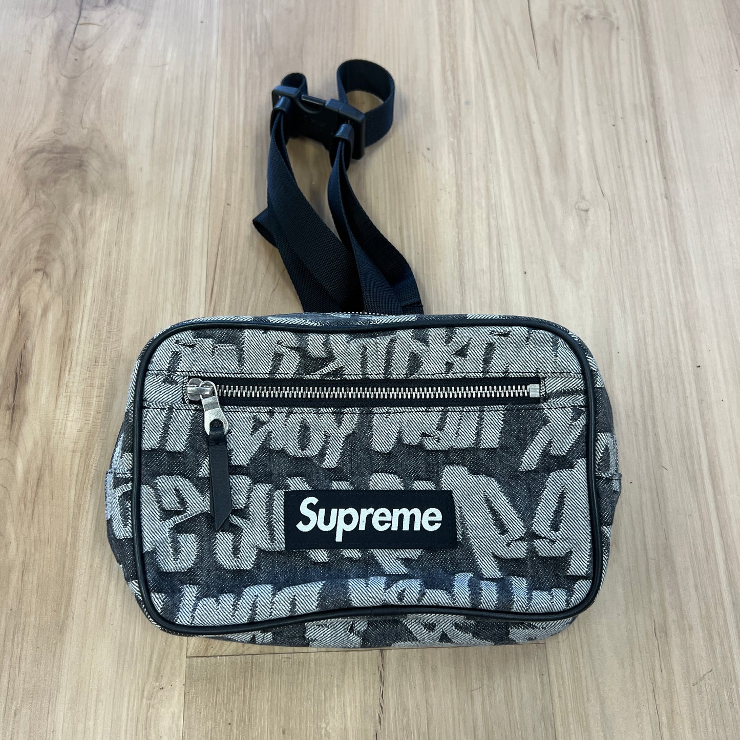 Supreme Fat Tip Jacquard Denim Waist Bag Black