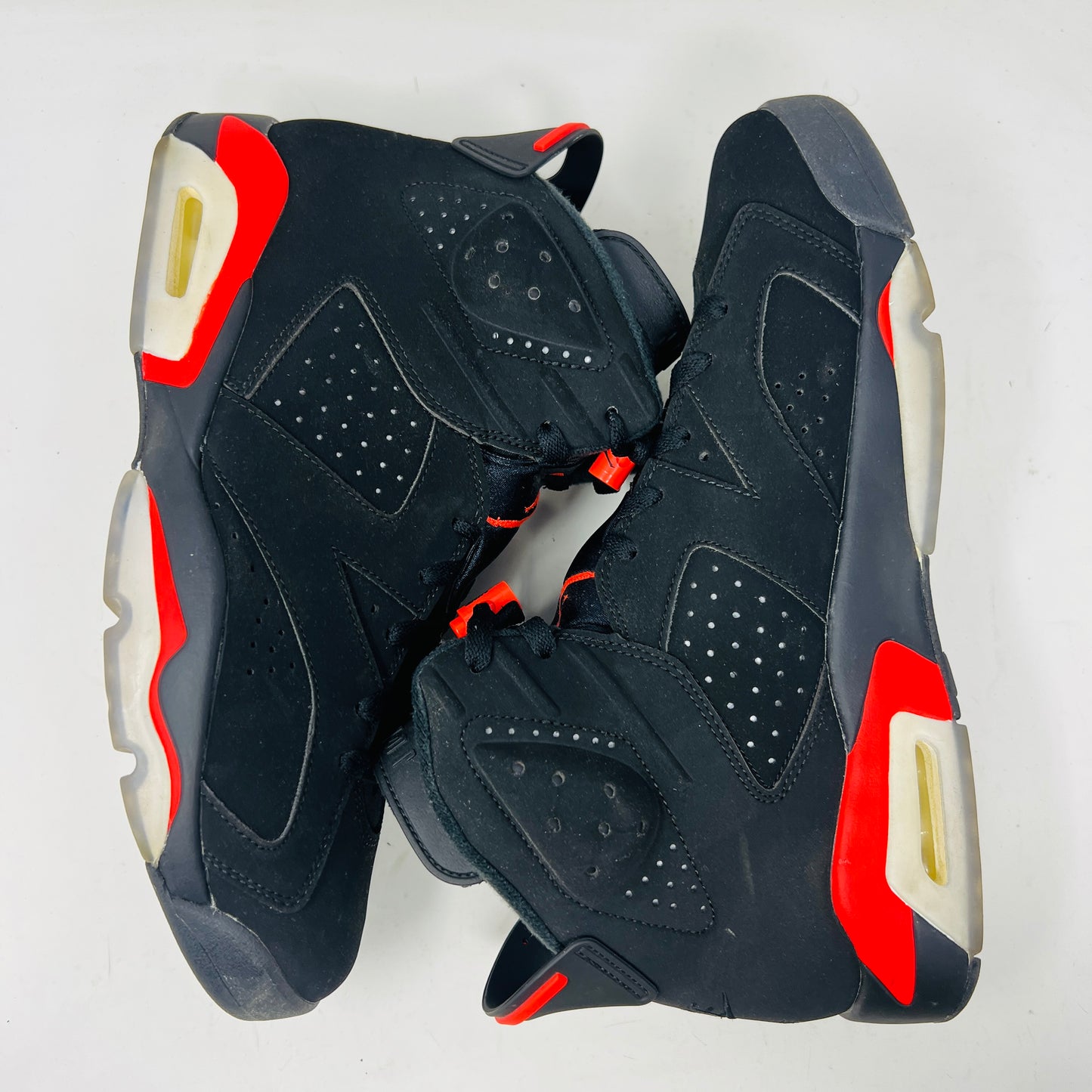 Jordan 6 Retro Black Infrared (2019)