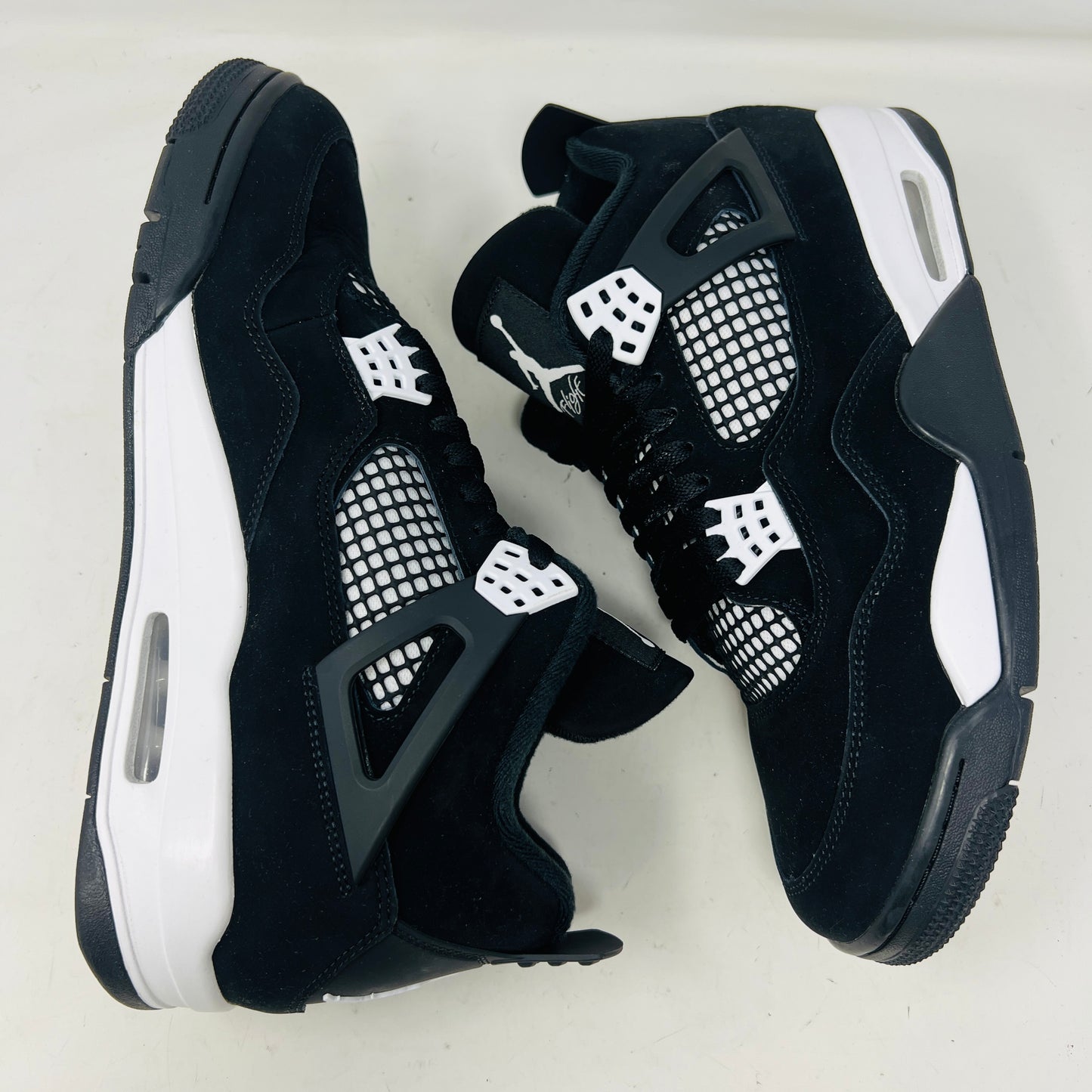 Jordan 4 Retro White Thunder