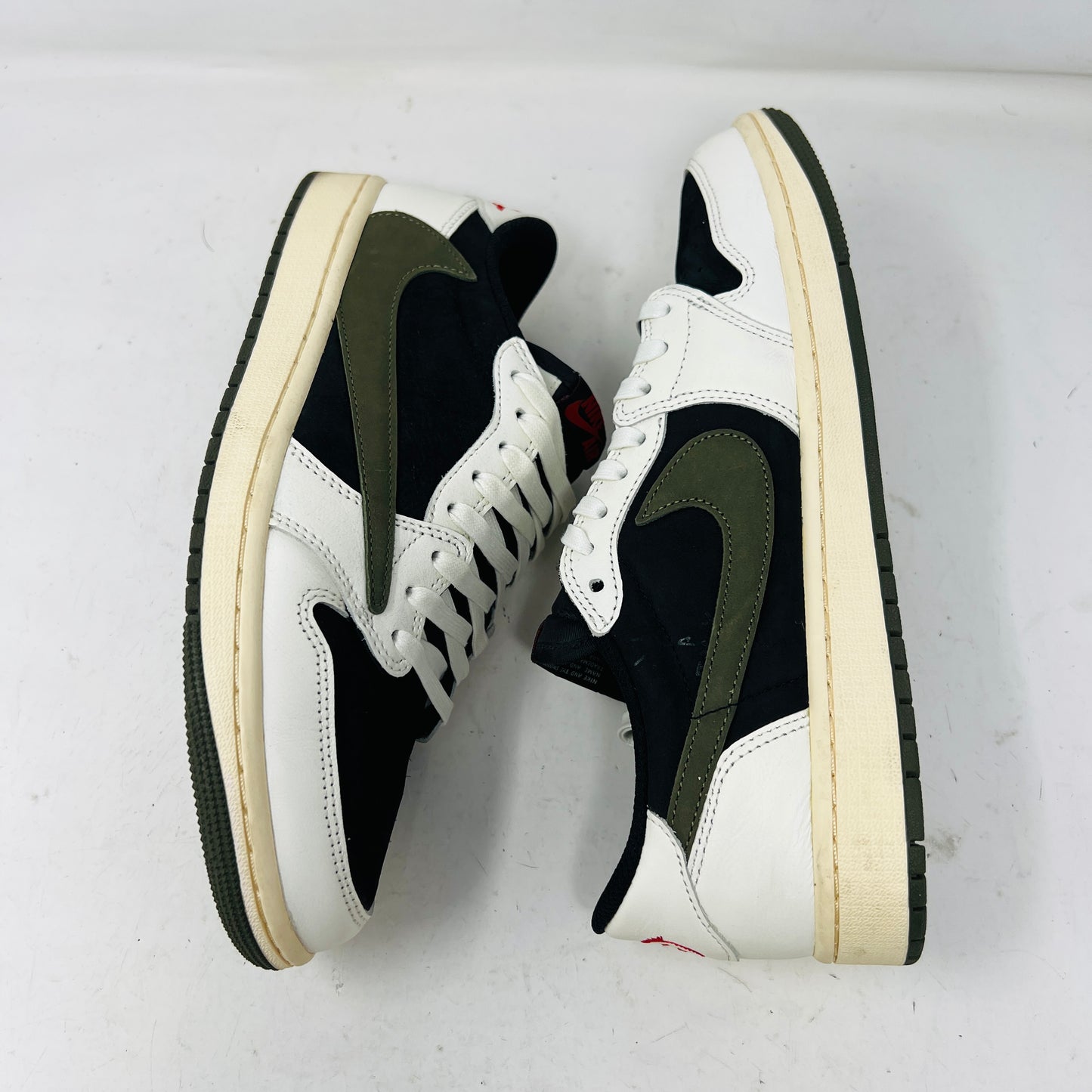 Jordan 1 Retro Low OG SP Travis Scott Olive (Women's)