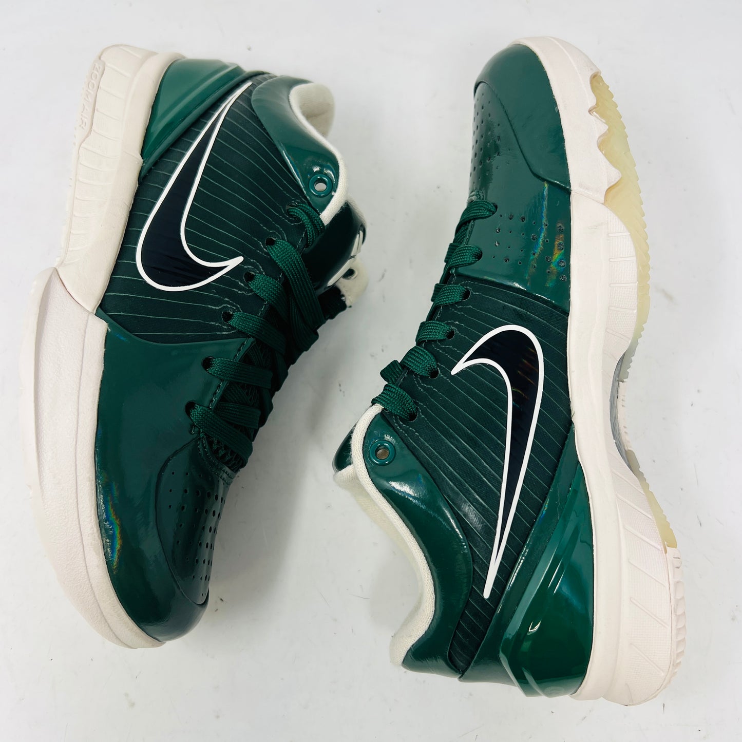 Nike Kobe 4 Protro Undefeated Milwaukee Bucks