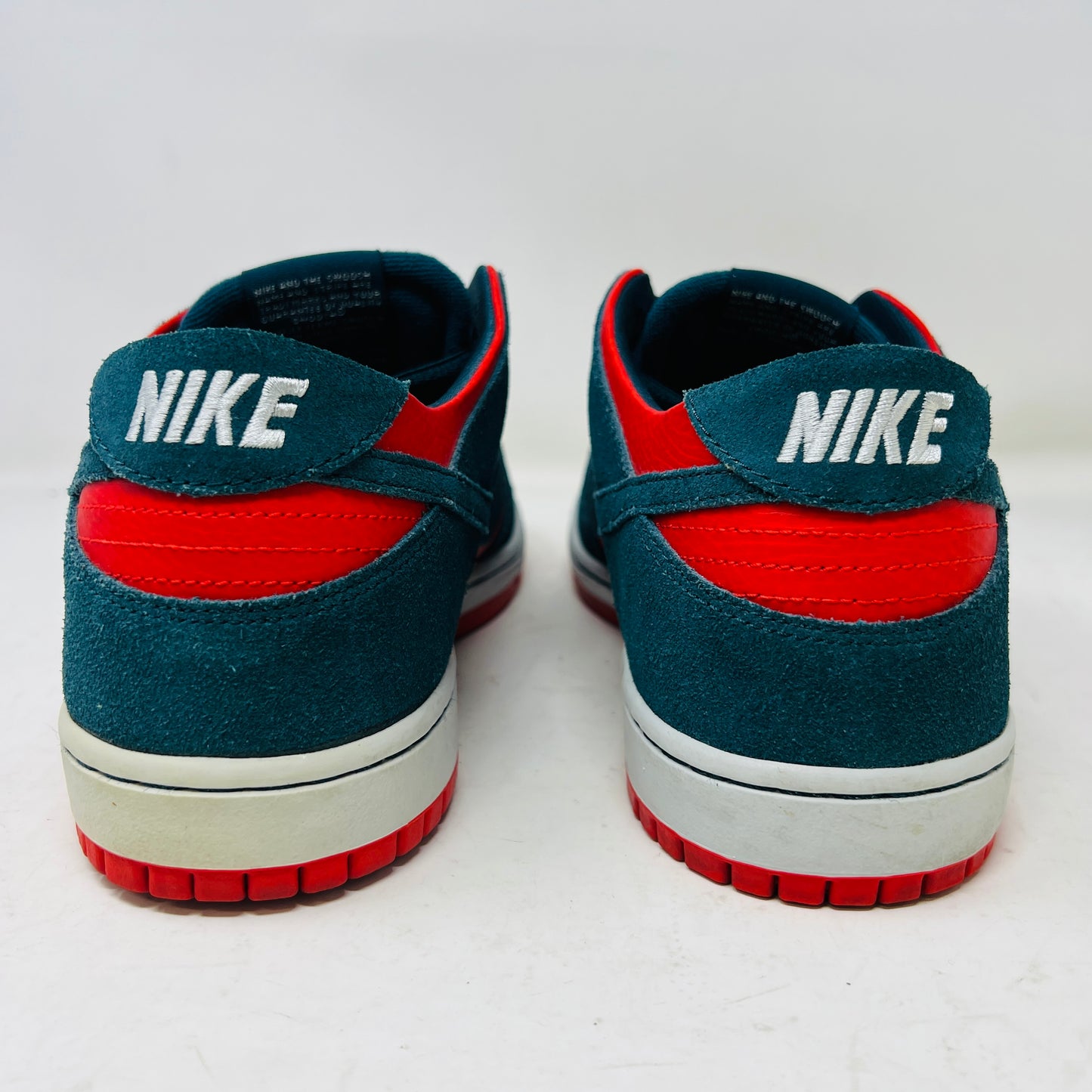 Nike SB Dunk Low Reverse Shark