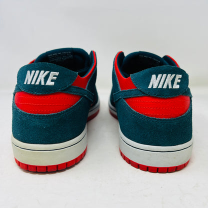 Nike SB Dunk Low Reverse Shark