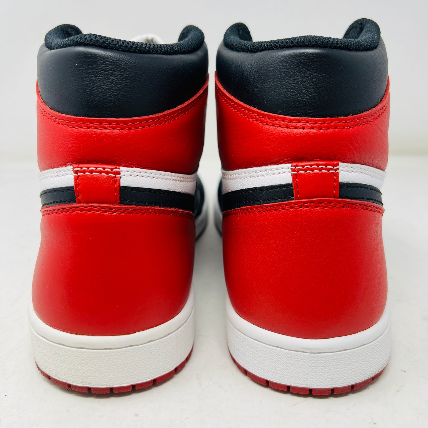 Jordan 1 Retro Black Toe (2016)