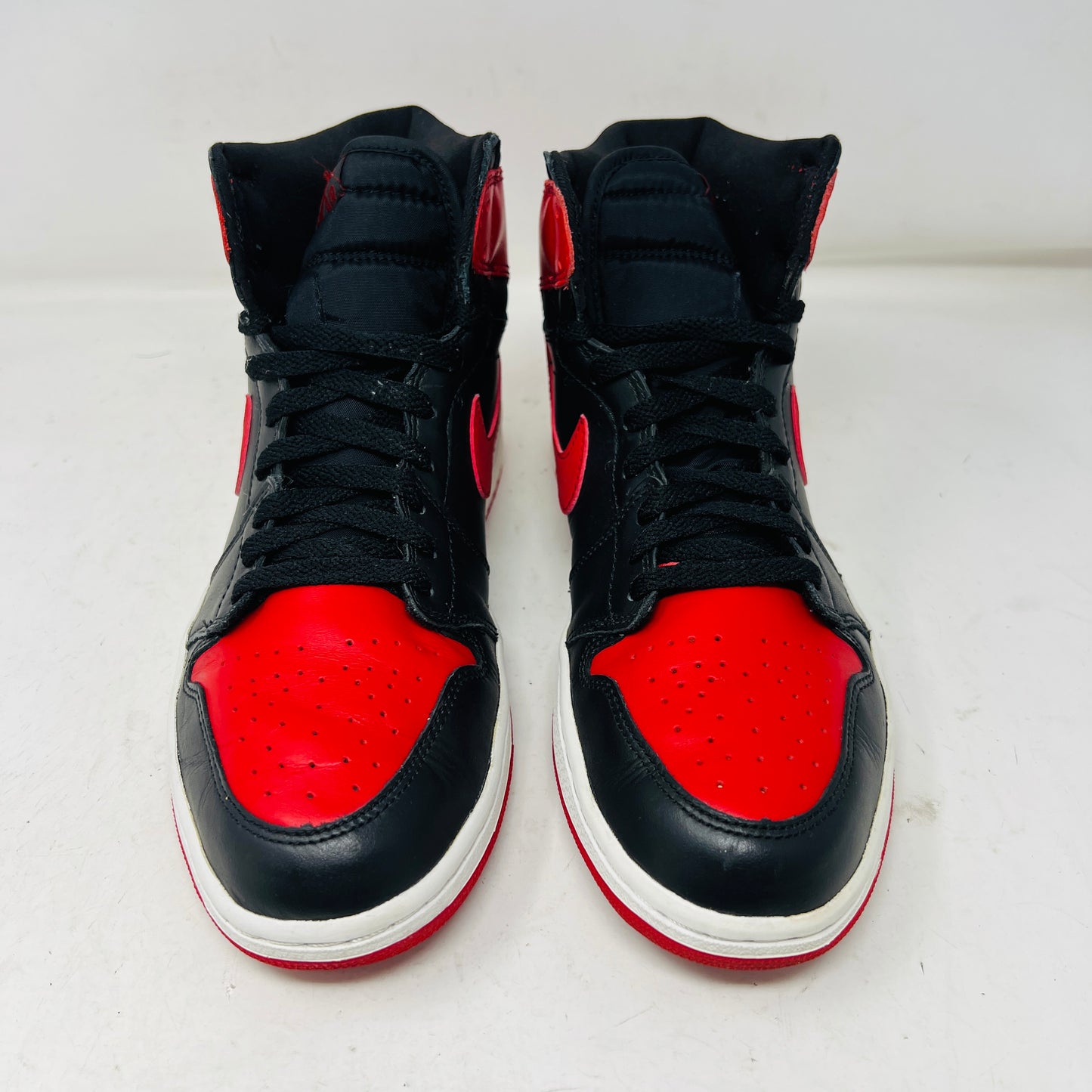 Jordan 1 Retro Bred (2001)