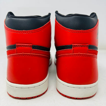 Jordan 1 Retro Bred (2001)