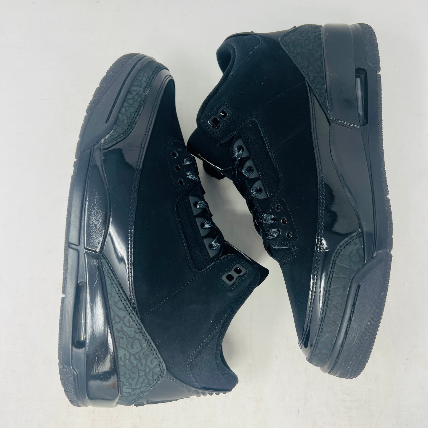 Jordan 3 Retro Black Cat (2025)