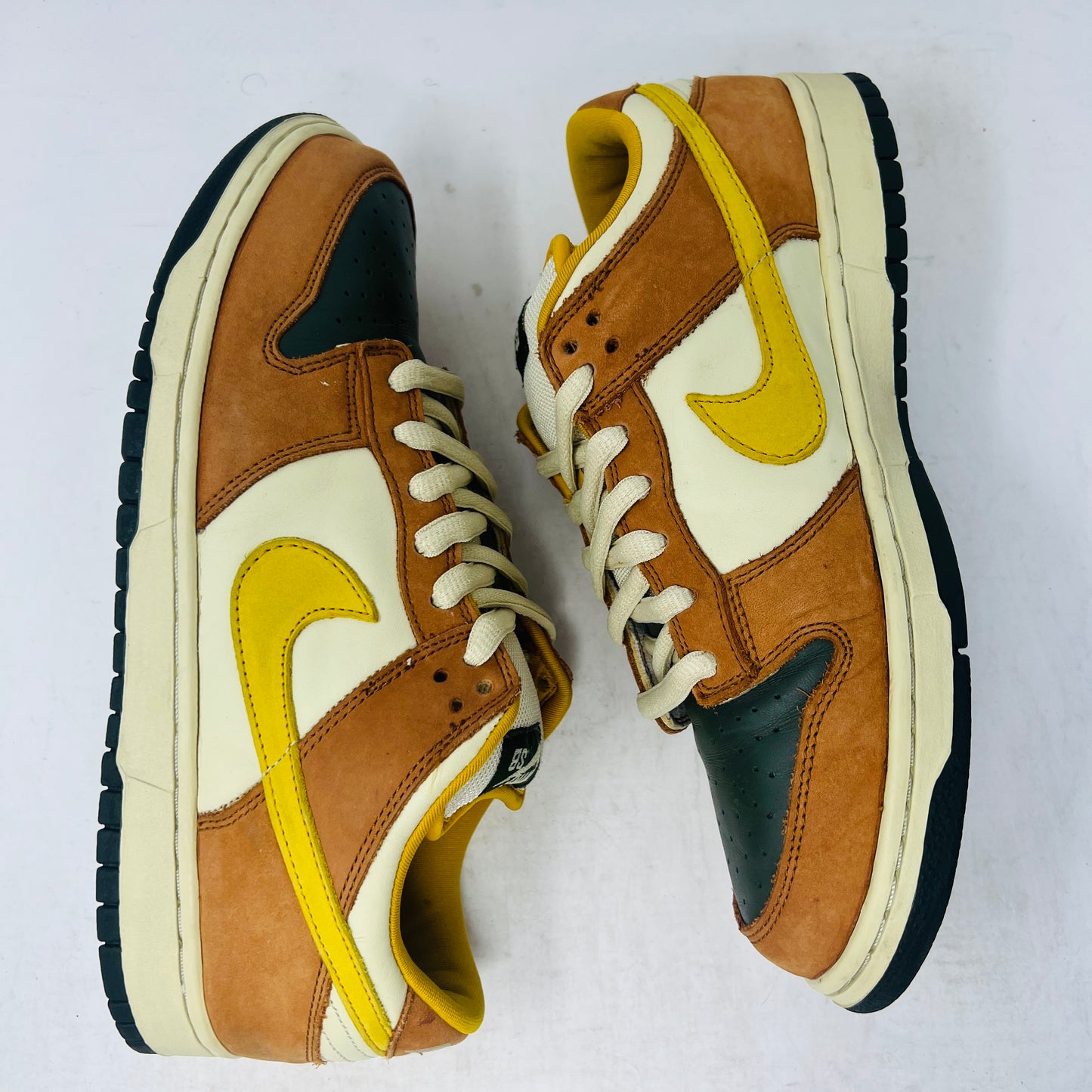Nike SB Dunk Low Vapour Mineral Yellow