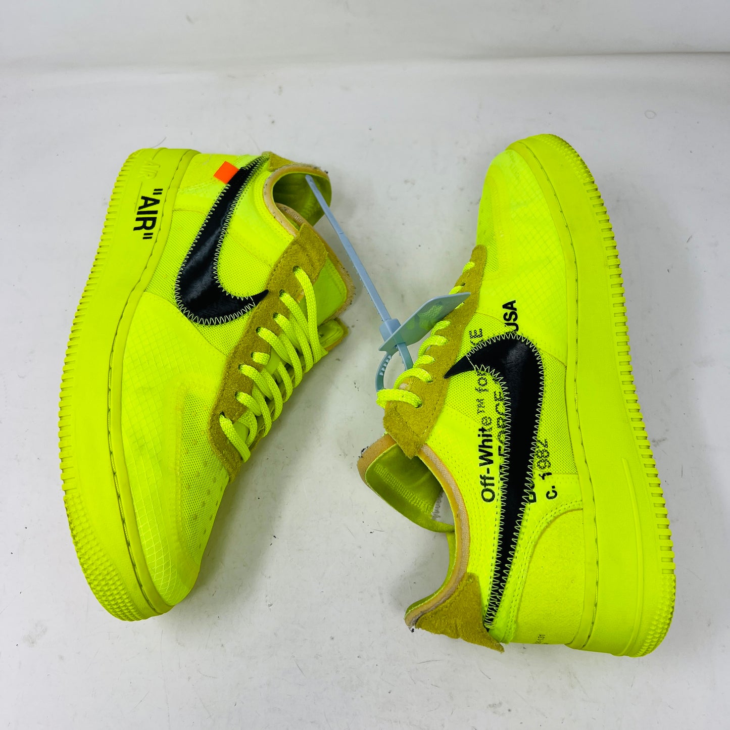 Nike Air Force 1 Low Off-White Volt