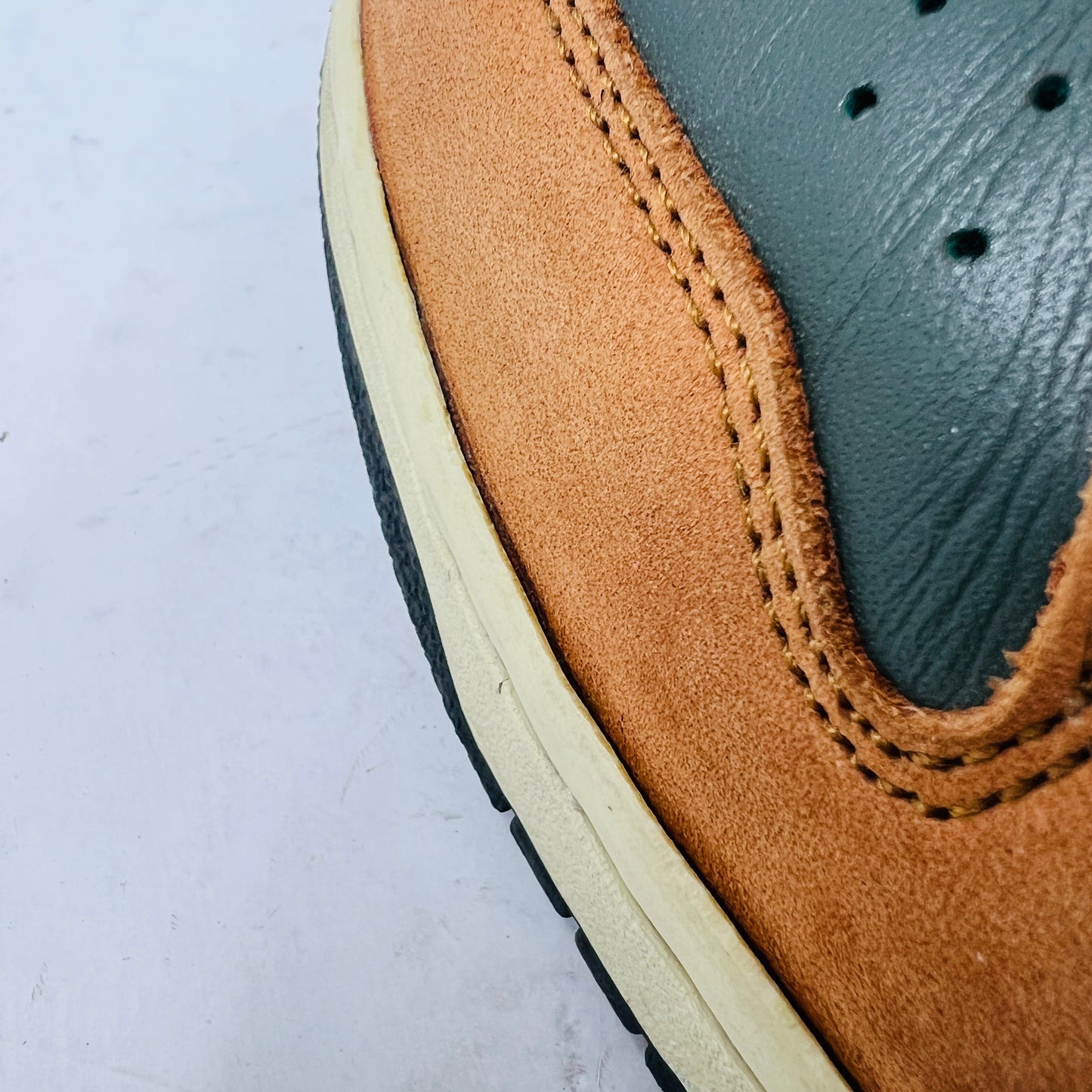 Nike SB Dunk Low Vapour Mineral Yellow