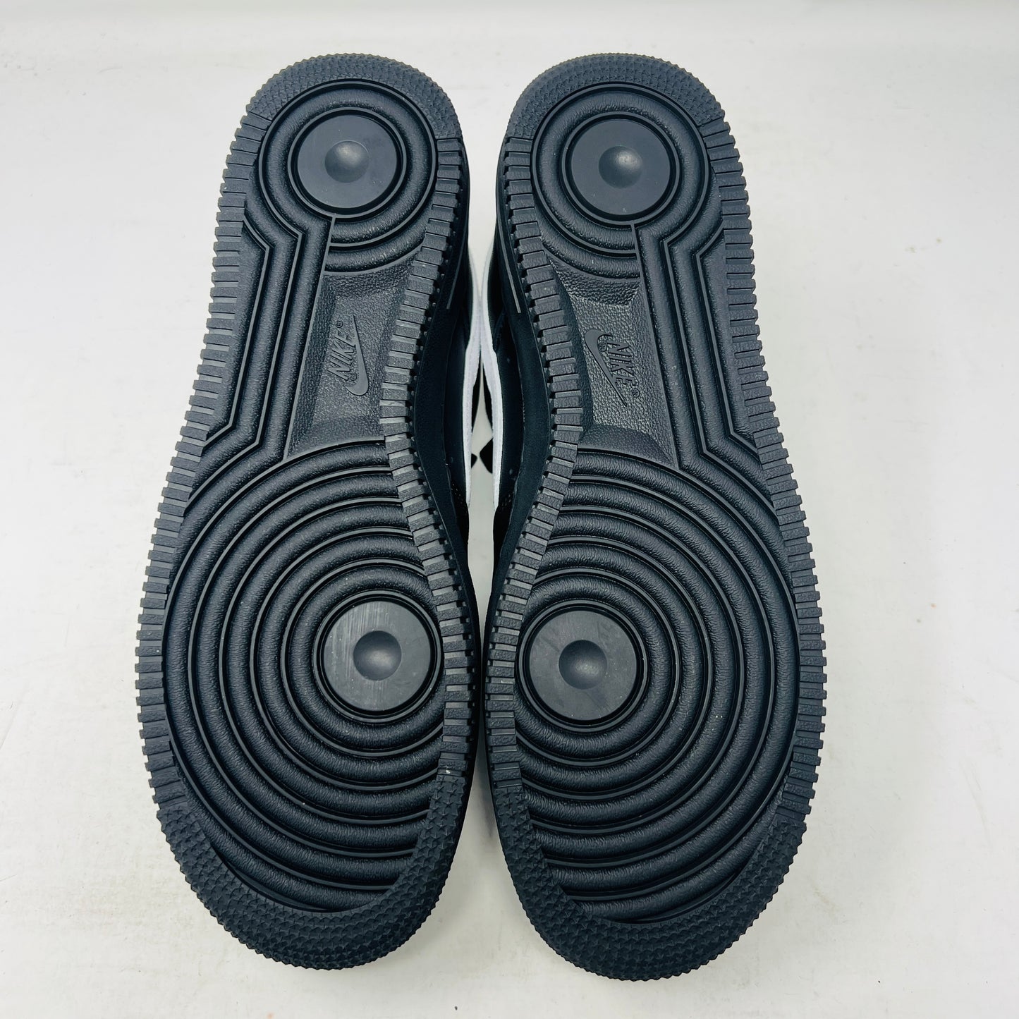 Nike Air Force 1 Low Supreme Black White