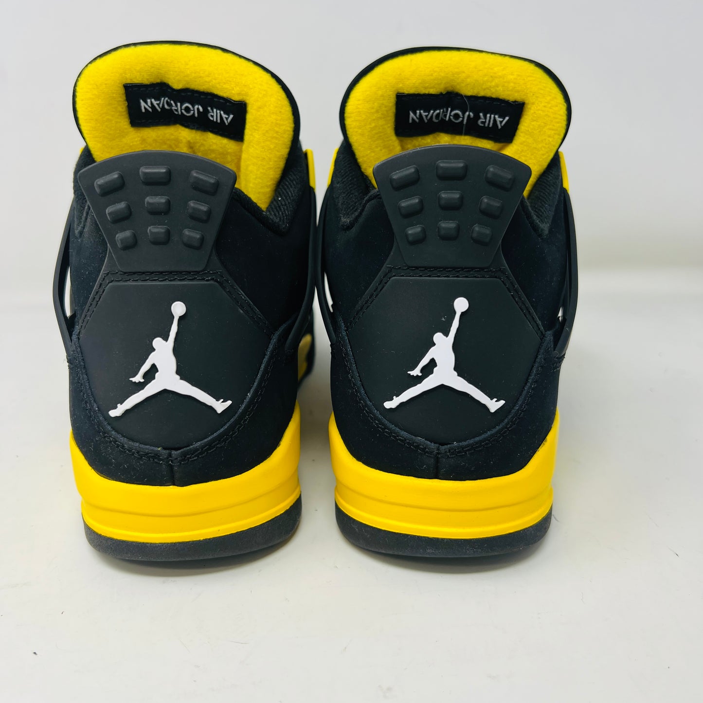 Jordan 4 Retro Thunder