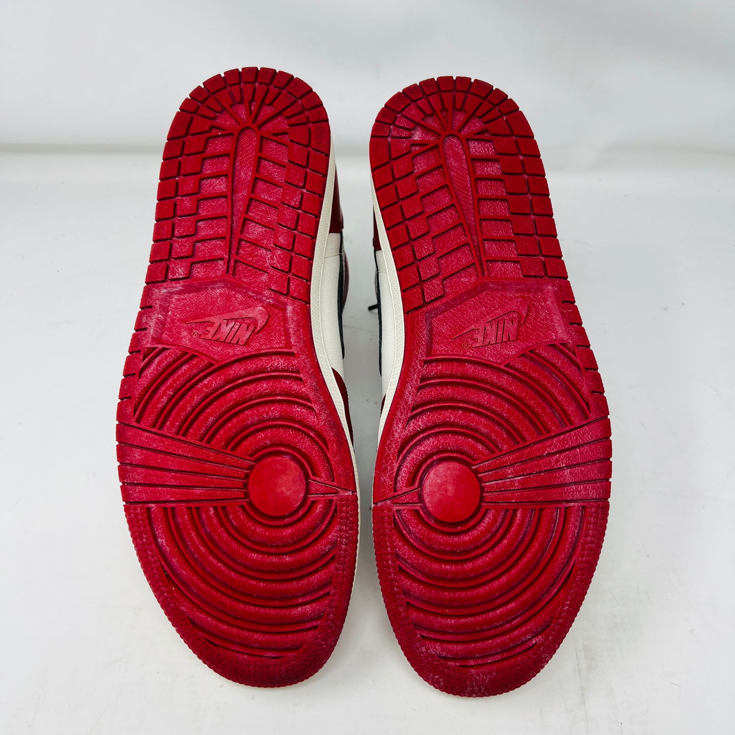 Jordan 1 Retro High OG Chicago Lost and Found