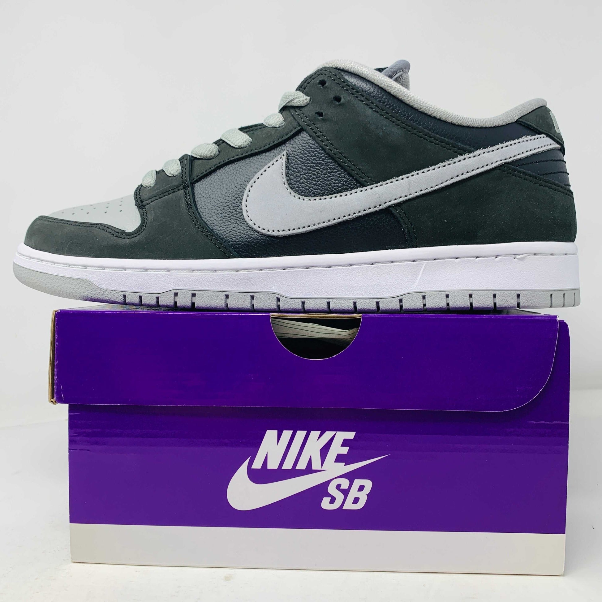 Nike SB Dunk Low J-Pack Shadow 2020 sneakers with grey laces, brand new in good box condition