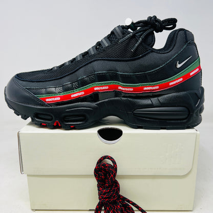 Nike Air Max 95 SP Undefeated Black sneaker on box with extra laces and dust bag 2025 model