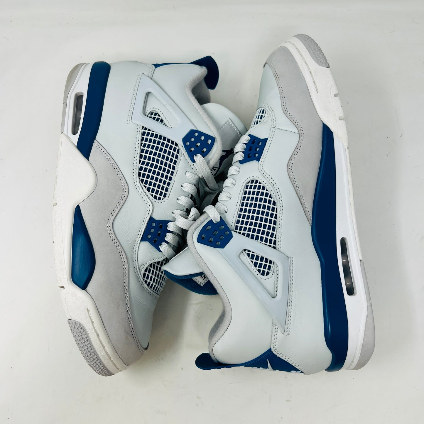Jordan 4 Retro Military Blue (2024)