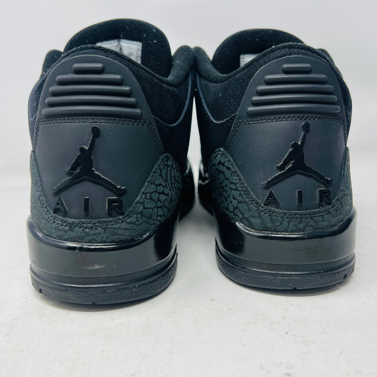 Jordan 3 Retro Black Cat (2025)