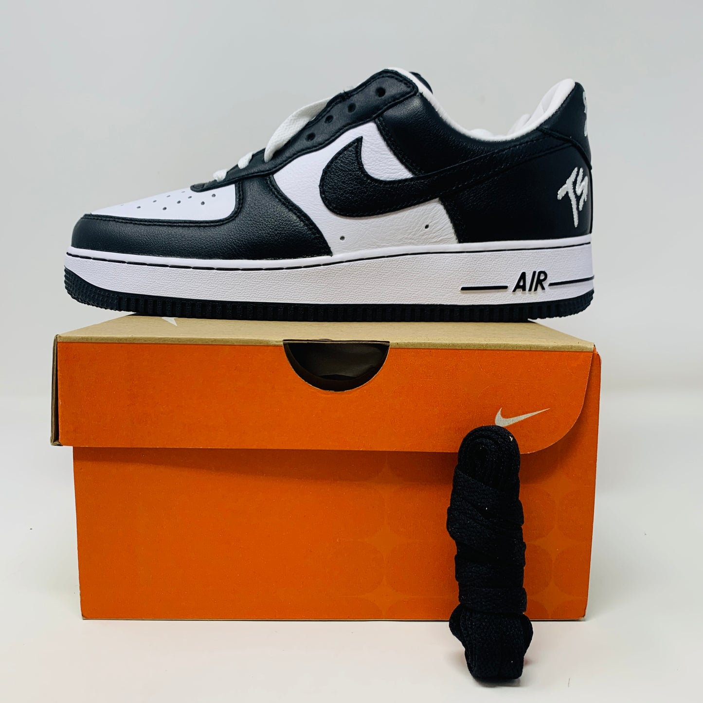 Nike Air Force 1 Low QS Terror Squad Blackout