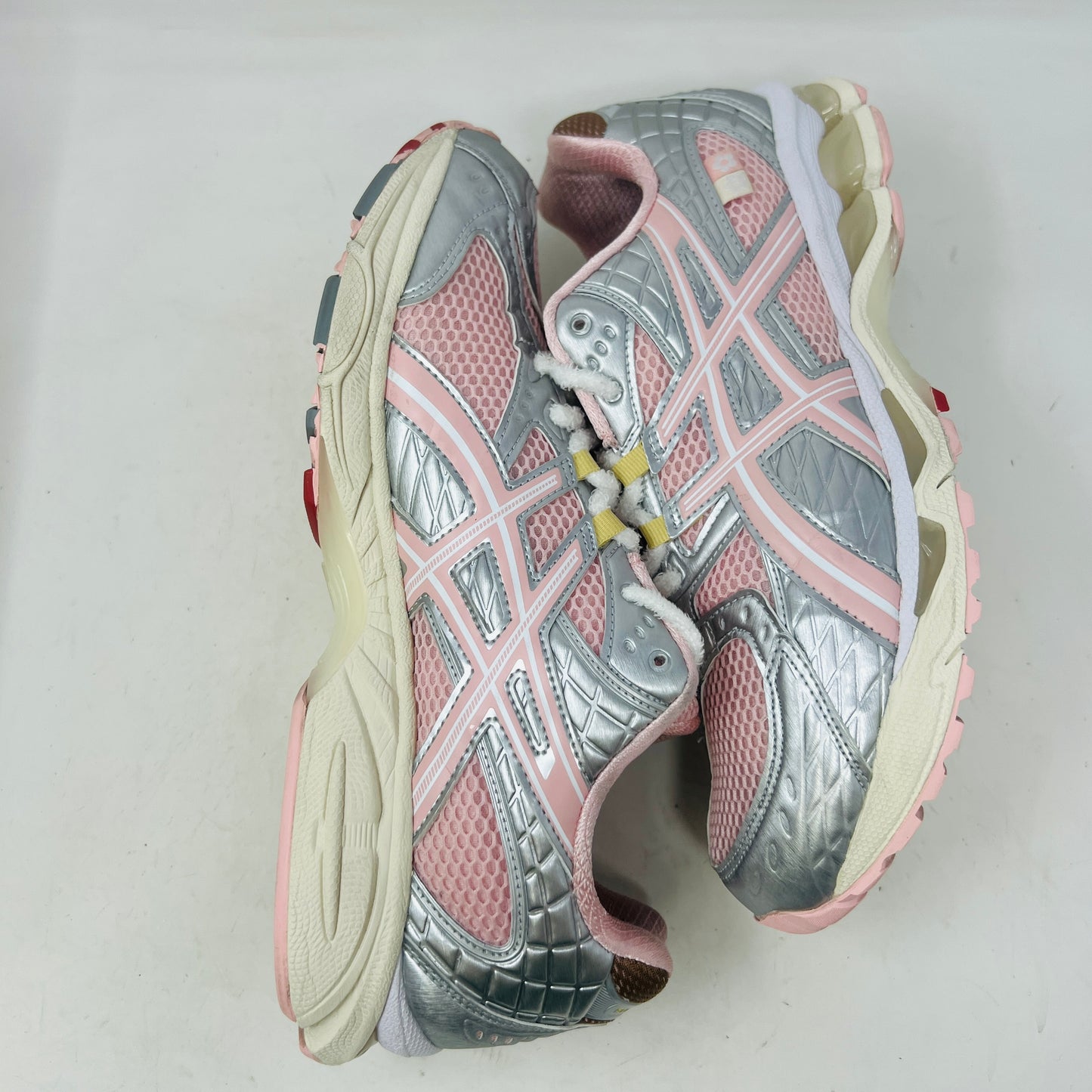 ASICS Gel-Nimbus 10.1 Vandy The Pink x atmos Banana Split Strawberry