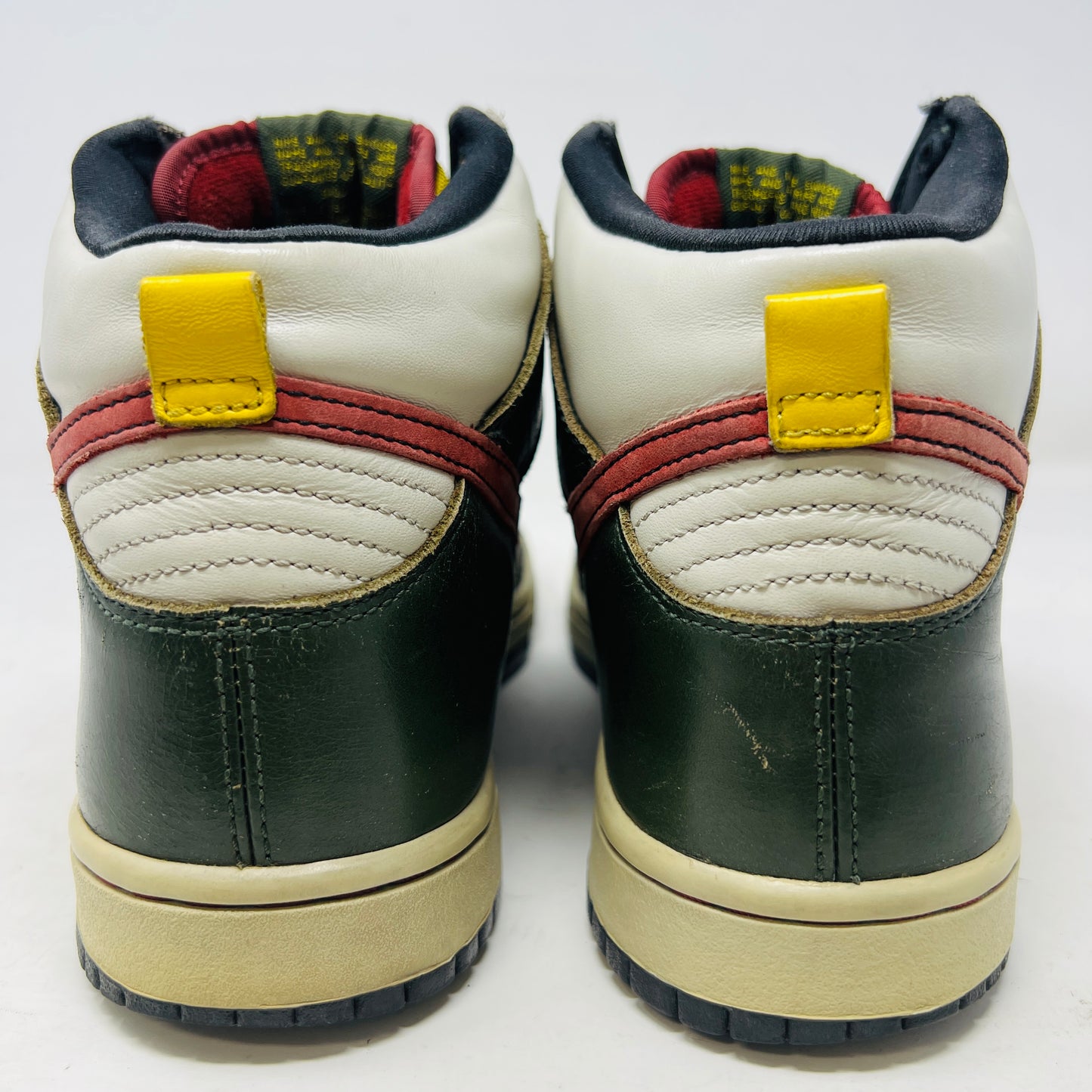 Nike SB Dunk High Boba Fett