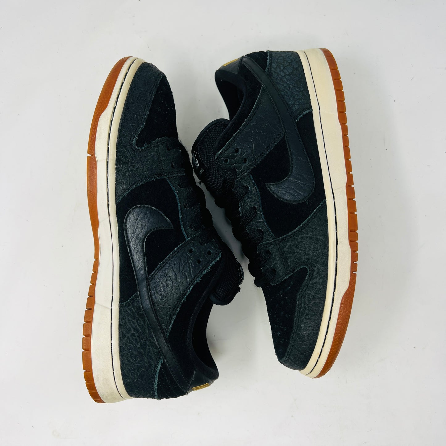 Nike SB Dunk Low Nontourage