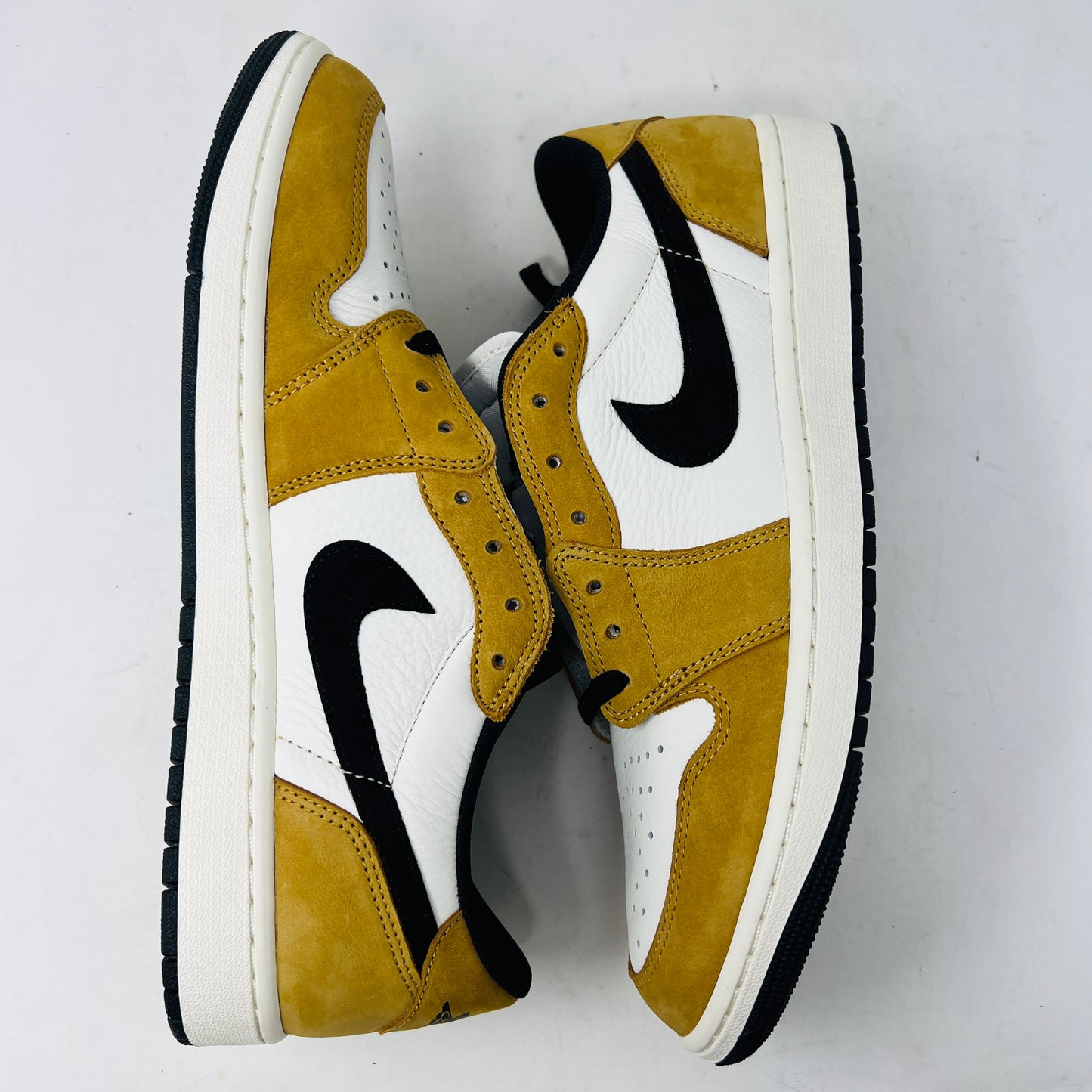 Jordan 1 Low OG Rookie of the Year